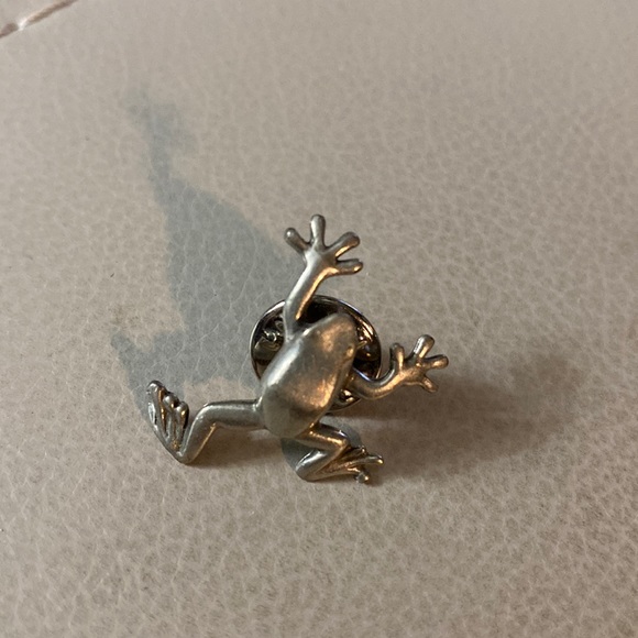 Pewter Dan Forth Pewter lapel pin  brooch tie tack - Picture 2 of 4